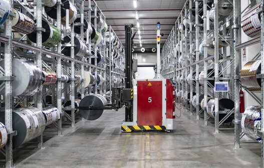 SIT GROUP CHOOSES OCME AGVs   AS A SYNONYM FOR MAXIMUM LOGISTICAL EFFICIENCY  AS A SYNONYM FOR MAXIMUM LOGISTICAL EFFICIENCY 